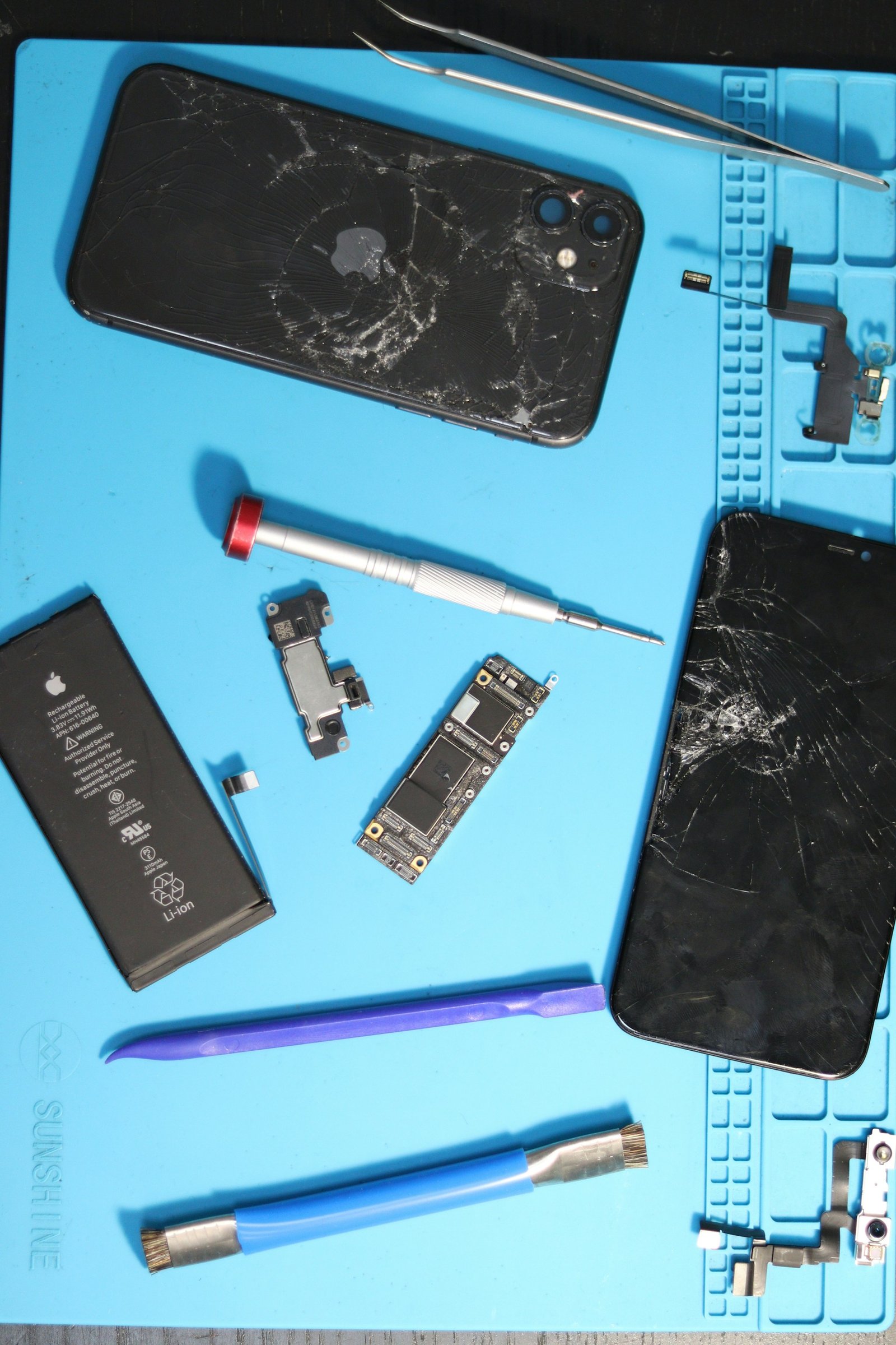 Chatzbot Oman - Mobile Phone Repair Service in Oman
